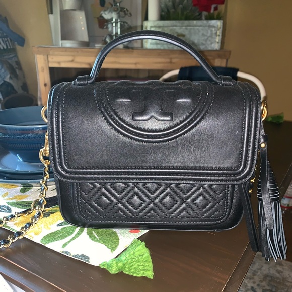 Tory Burch Handbags - Tory Burch Sachel